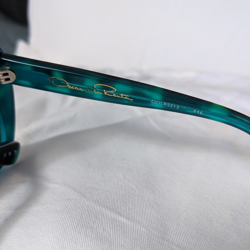 Oscar de la Renta sunglasses - Picture 11 of 14